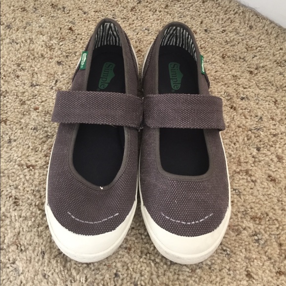 simple mary jane shoes